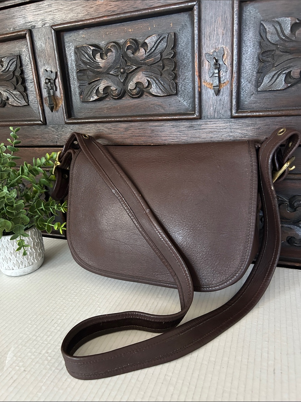 Classic Brown Leather Crossbody Saddle Bag